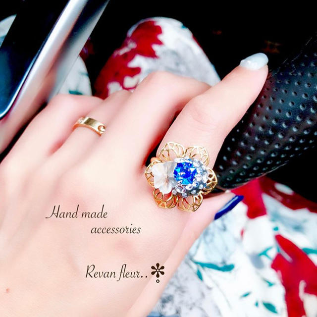 ◆再販◆swarovski flower ring《gold × rose》 ハンドメイドのアクセサリー(リング)の商品写真