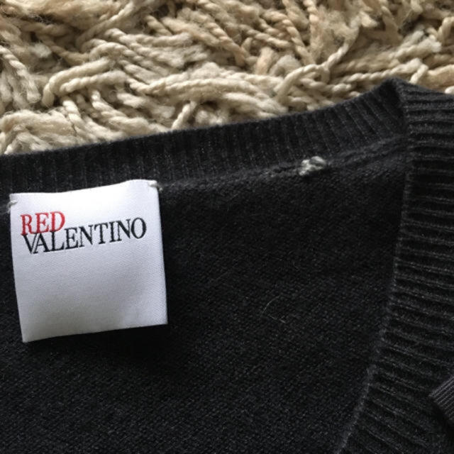 RED VALENTINO(レッドヴァレンティノ)のValentino ヴァレンティノ カシミヤ100%アンサンブル　300-4 レディースのトップス(アンサンブル)の商品写真