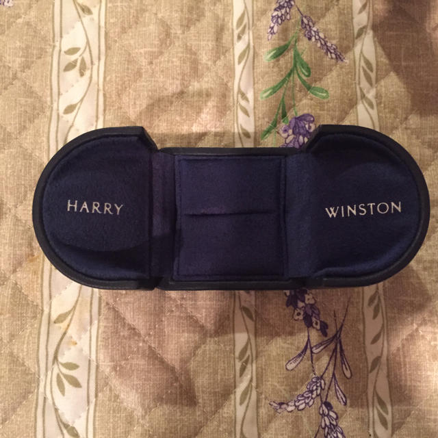 HARRY WINSTON(ハリーウィンストン)の新品！ハリー・ウィンストン Harry Winston リングケースと箱のセット レディースのアクセサリー(その他)の商品写真