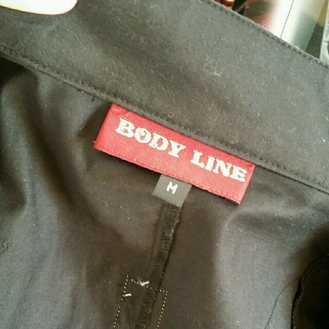 BODYLINE(ボディライン)のBODY LINE ジャケット レディースのジャケット/アウター(ノーカラージャケット)の商品写真