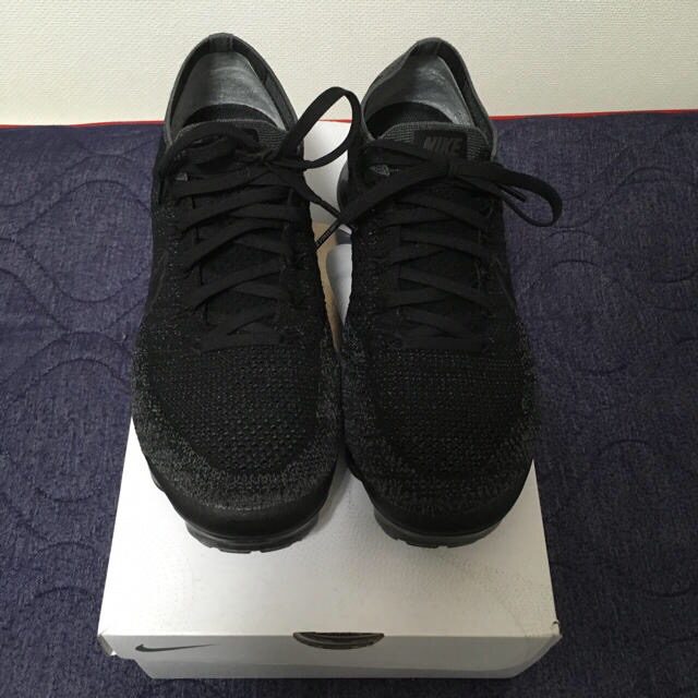 NIKE(ナイキ)の中古 nike air vapormax black 26cm メンズの靴/シューズ(スニーカー)の商品写真