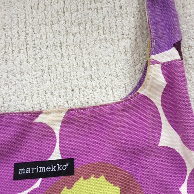 marimekko(マリメッコ)のMarimekko ウニッコ柄 ショルダー レディースのバッグ(ショルダーバッグ)の商品写真