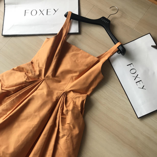 ♡極美品♡ DAISY LIN for FOXEYレディシェイプドレス
