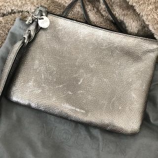 アレキサンダーマックイーン(Alexander McQueen)のALEXANDER McQUEEN メタリッククロスボディーバッグ(ショルダーバッグ)