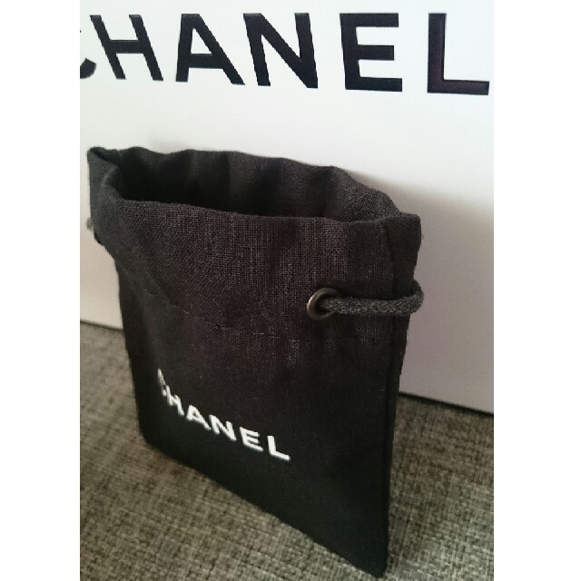 CHANEL(シャネル)のCHANELミニ袋❤ レディースのバッグ(ショップ袋)の商品写真