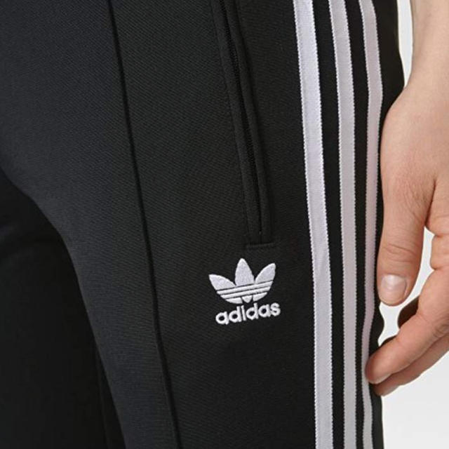 adidas(アディダス)のadidas レディースのパンツ(カジュアルパンツ)の商品写真