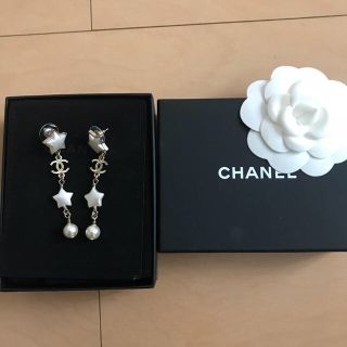 シャネル(CHANEL)のCHANEL スターピアス 美品(ピアス)