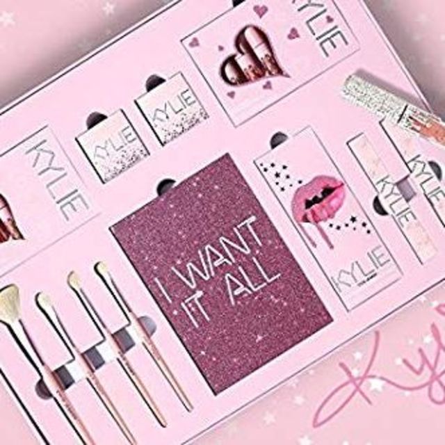 SALE【正規品】新品 Kylie Cosmetics バースデーコレクション