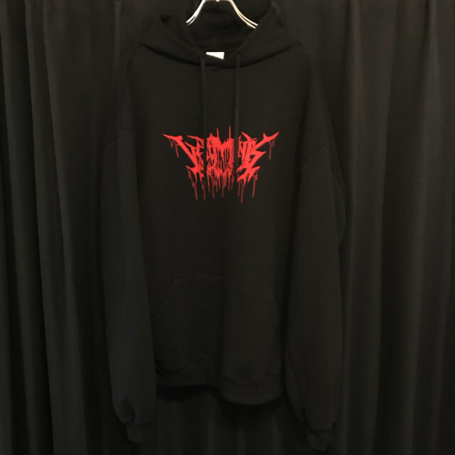 期間限定 新品 vetements ヴェトモン メタルツアーパーカー XSメンズ