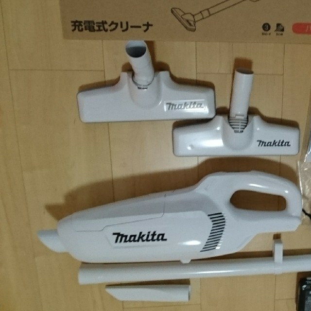 Makita 中古の通販 by shop｜マキタならラクマ - マキタコードレス掃除機CL107FDSHW絨毯ノズル付 新品