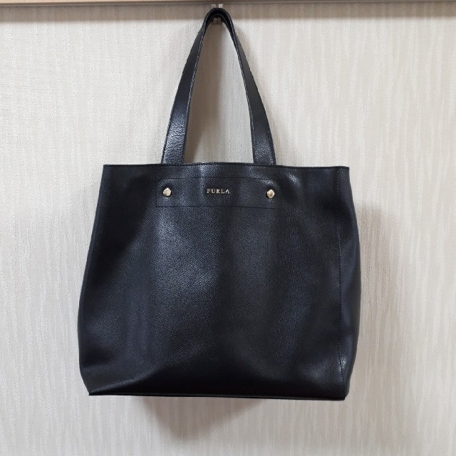 9/10値下げしました‼FURLA　トートバッグ　MUSA