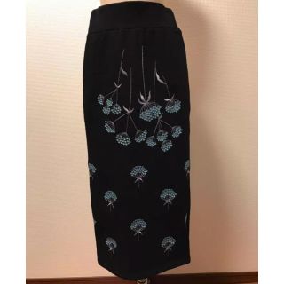 マメ(mame)の＊希少＊ mame -マメ -  刺繍スカート(ロングスカート)