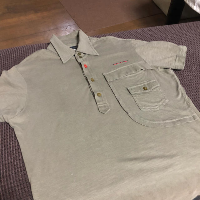 ARMANI JEANS(アルマーニジーンズ)の◼️アルマーニジーンズ   サイズM   カーキ色M メンズのトップス(Tシャツ/カットソー(半袖/袖なし))の商品写真