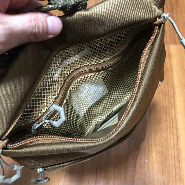 専用 F/CE コーデュラサテンナイロン サコッシュ メンズのバッグ(ショルダーバッグ)の商品写真