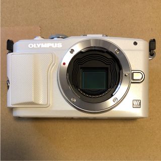 オリンパス(OLYMPUS)のふーさん様お手続き中 OLYMPUS PEN E-PL6 白 ボディ(ミラーレス一眼)