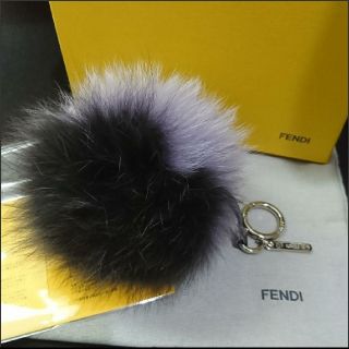 フェンディ(FENDI)のFENDI ファーチャーム ふわふわストラップ ボンボンチャーム(チャーム)