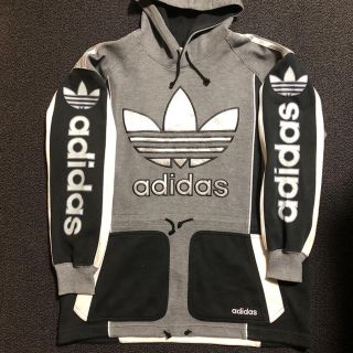 アディダス(adidas)のadidas(パーカー)