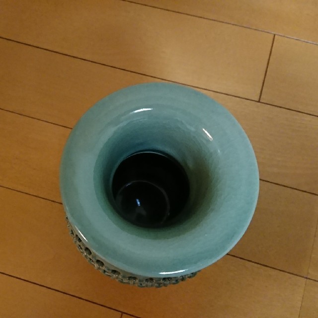 韓国の青磁 天眞 花瓶 壺 の通販 by まりまりのお店｜ラクマ