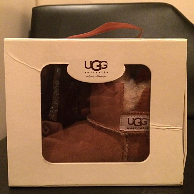 UGG(アグ)のUGG ベビー ・ キッズ 専用です。 キッズ/ベビー/マタニティのキッズ靴/シューズ(15cm~)(ブーツ)の商品写真