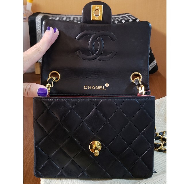 CHANEL(シャネル)のヴィンテージCHANEL レディースのバッグ(ショルダーバッグ)の商品写真