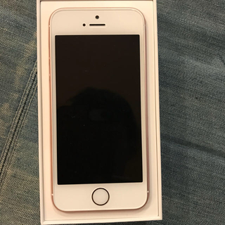 アップル(Apple)のiPhone SE Rose Gold 32 GB SIMフリー(スマートフォン本体)