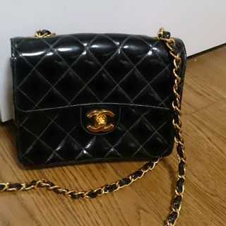 シャネル(CHANEL)のシャネル エナメルバック(ショルダーバッグ)