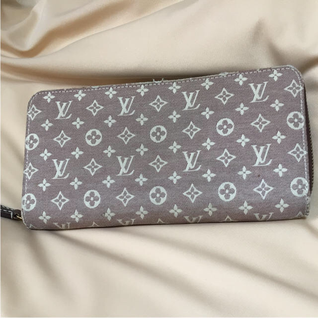 LOUIS VUITTON(ルイヴィトン)の専用です！！ルイ ヴィトン 長財布 ジッピーウォレット レディースのファッション小物(財布)の商品写真