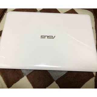 エイスース(ASUS)のASUS ノートパソコン　X205T(ノートPC)