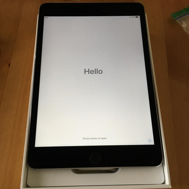 国産お得 Apple mini4（wifi）の通販 by じゃ's shop｜アップルならラクマ - iPad 豊富な格安