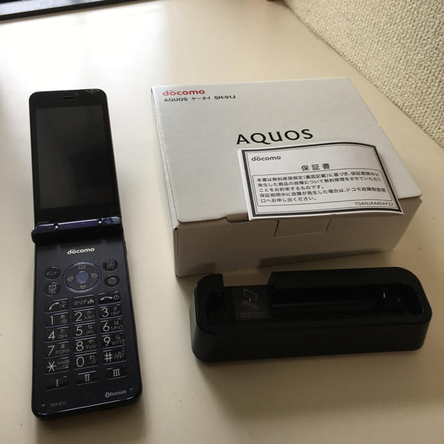 SIMフリー AQUOS ケータイ SH-01J - 携帯電話本体