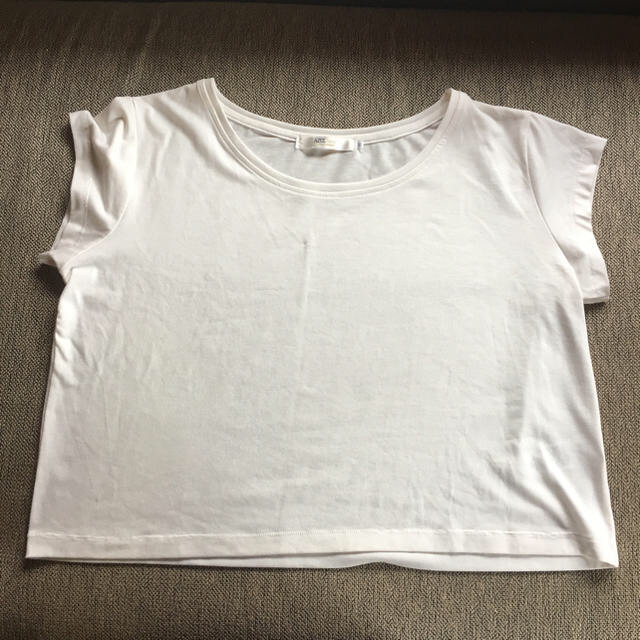 AZUL by moussy(アズールバイマウジー)のAZUL basic 白Ｔシャツ レディースのトップス(Tシャツ(半袖/袖なし))の商品写真