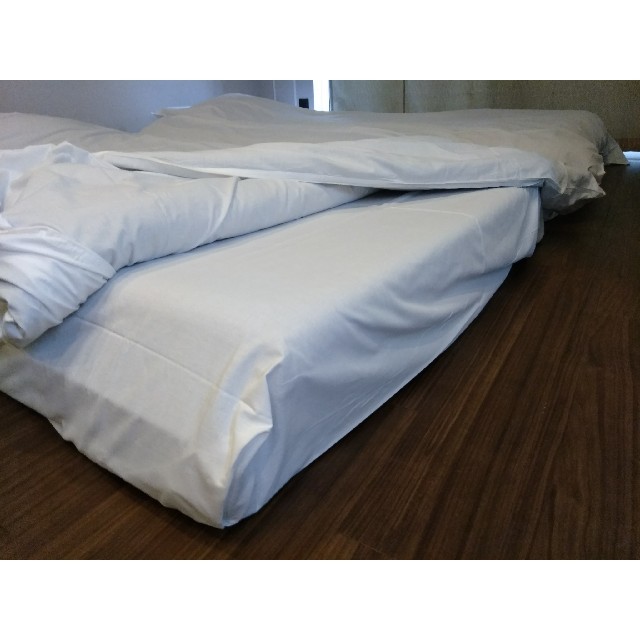 セミダブル 高反発 マットレスベッド 2つ 枕、掛け布団 シーツ付