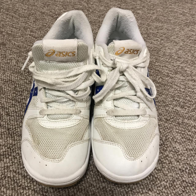 asics(アシックス)のアシックス 体育館シューズ 22.5cm キッズ/ベビー/マタニティのキッズ靴/シューズ(15cm~)(スクールシューズ/上履き)の商品写真