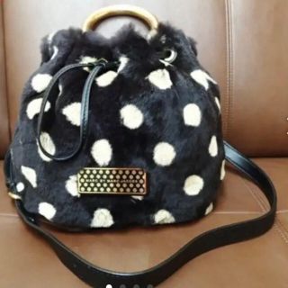 マークバイマークジェイコブス(MARC BY MARC JACOBS)のマークバイマークジェイコブズ  ラビットファバッグ(ハンドバッグ)