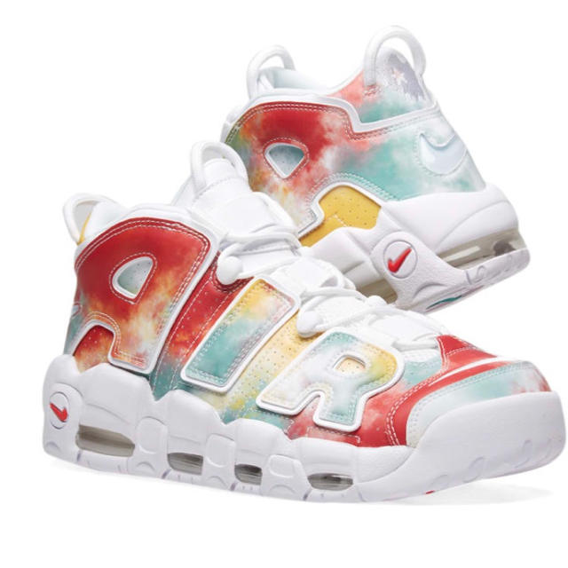 NIKE(ナイキ)のAIR MORE UPTEMPO '96 UK QS モアテン レディースの靴/シューズ(スニーカー)の商品写真