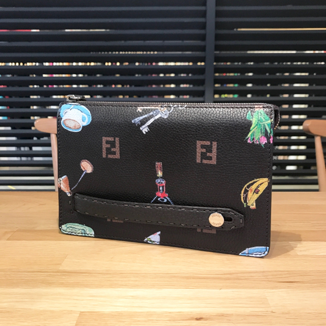 FENDI - 超美品 フェンディ セレリア エブリデイフェンディ クラッチ
