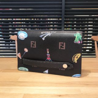 フェンディ(FENDI)の超美品 フェンディ セレリア エブリデイフェンディ クラッチバッグ 2018SS(セカンドバッグ/クラッチバッグ)