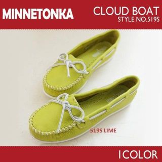 ミネトンカ(Minnetonka)のミネトンカ シューズ ボートモック ⭐️US6.5　jp23.5cm/訳アリ⭐️(ローファー/革靴)