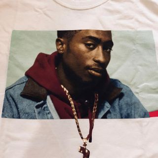 アーバンアウトフィッターズ(Urban Outfitters)の2PAC Tシャツ 海外限定(Tシャツ/カットソー(半袖/袖なし))