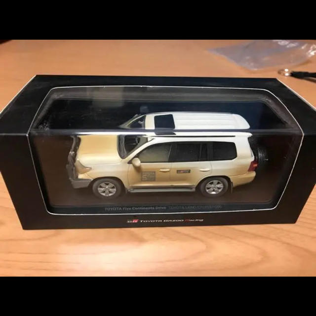 パーティを彩るご馳走や TOYOTA - トヨタ ランクル200 5大陸走破 Racing GAZOO ミニカー