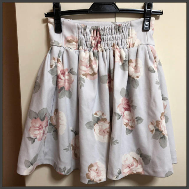 ByeBye(バイバイ)のバイバイ 花柄スカート レディースのスカート(ミニスカート)の商品写真