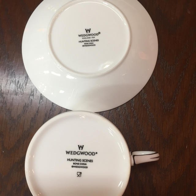 WEDGWOOD(ウェッジウッド)ののんち様専用  未使用 ⭐︎箱付き⭐︎ウェッジウッド カップ ソーサー インテリア/住まい/日用品のキッチン/食器(食器)の商品写真