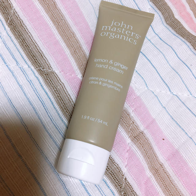 John Masters Organics(ジョンマスターオーガニック)の☆新品 未使用☆ ジョンマスター ハンドクリーム レモン ジンジャー コスメ/美容のボディケア(ハンドクリーム)の商品写真