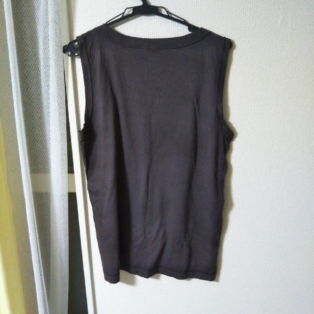 miumiu(ミュウミュウ)のミュウミュウ ノースリーブTシャツ レディースのトップス(Tシャツ(半袖/袖なし))の商品写真