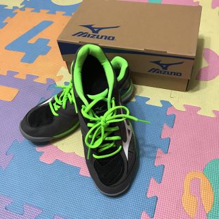 ミズノ(MIZUNO)の未使用に近い ミズノ テニス 室内用シューズ❣️ 専用出品(シューズ)