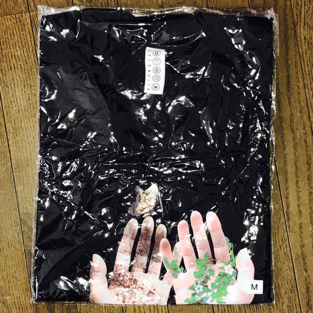 UVERworld(ウーバーワールド)のUVERworld Tシャツ エンタメ/ホビーのタレントグッズ(ミュージシャン)の商品写真