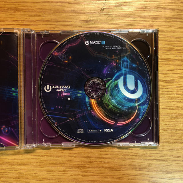  ULTRA MUSIC FESTIVAL JAPAN 2017(期間生産限定盤 エンタメ/ホビーのCD(ワールドミュージック)の商品写真