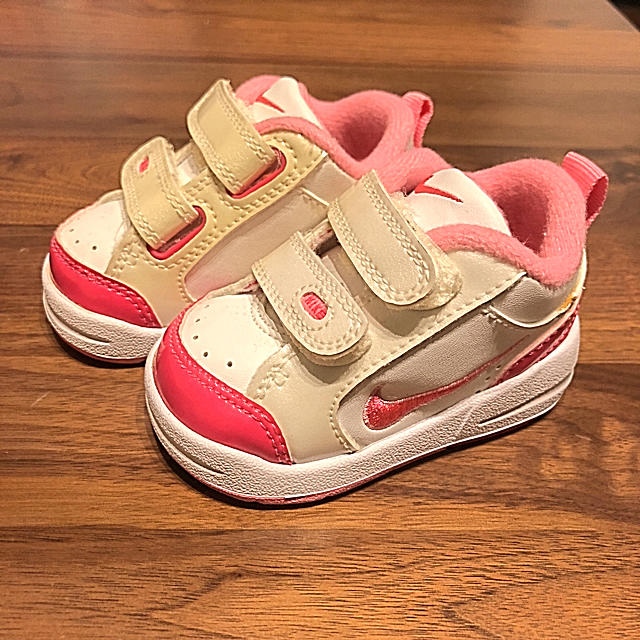 NIKE(ナイキ)のNIKE ベビーシューズ  8センチ キッズ/ベビー/マタニティのベビー靴/シューズ(~14cm)(スニーカー)の商品写真