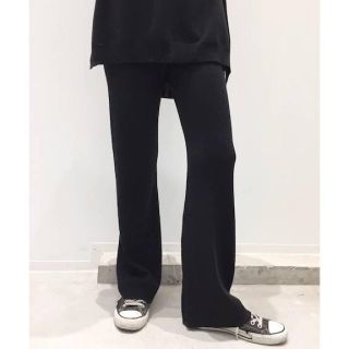 アパルトモンドゥーズィエムクラス(L'Appartement DEUXIEME CLASSE)のL'Appartement KNIT プルオーバー &PANTS ブラック(カジュアルパンツ)