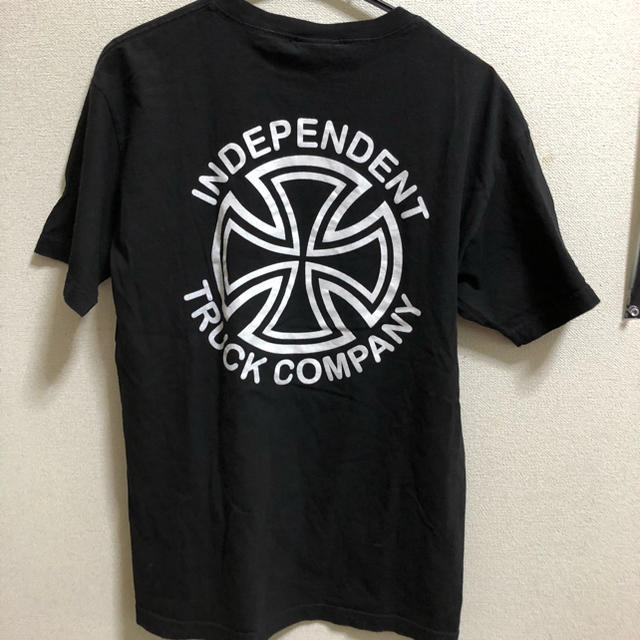 INDEPENDENT(インディペンデント)のインディペンデント Tシャツ  メンズのトップス(Tシャツ/カットソー(半袖/袖なし))の商品写真